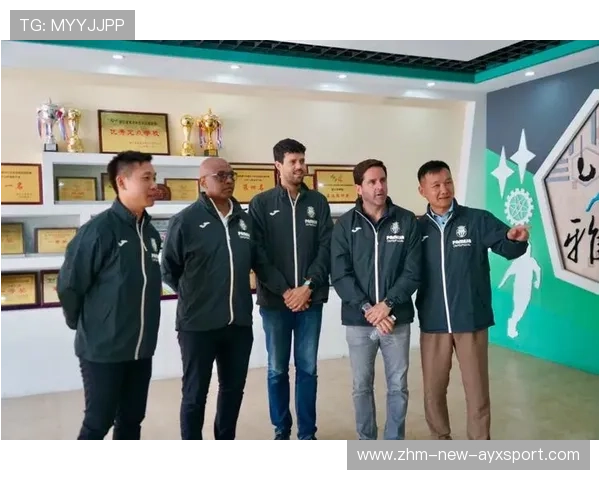 足球联赛在青训扶持中推动俱乐部间的资源共享与联合训练营，足球青训俱乐部管理制度
